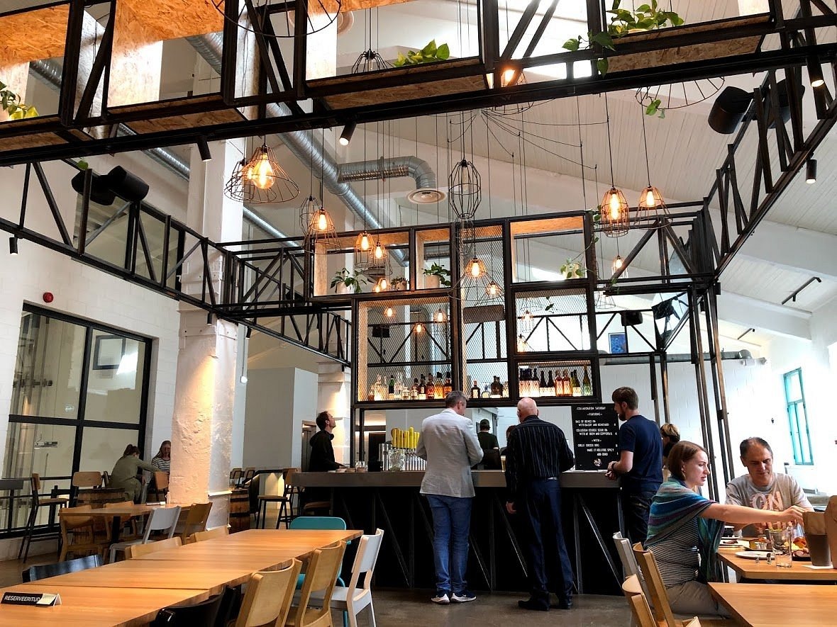 Pselmocavur Restaurant met stijlvolle en hoge kwaliteit eetomgeving